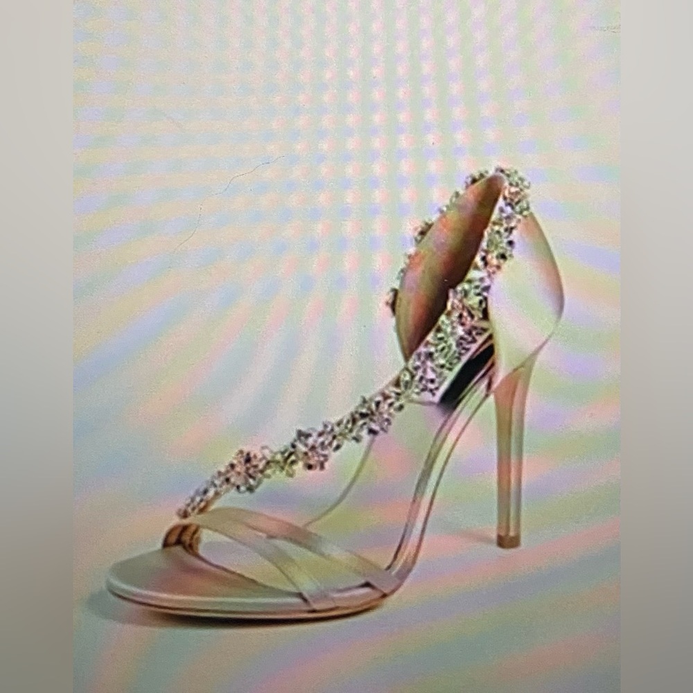 GORGEOUS Womens EUC Badgley Mischka Voletta Crystal Embellished Stiletto Sandals - Picture 3 of 16